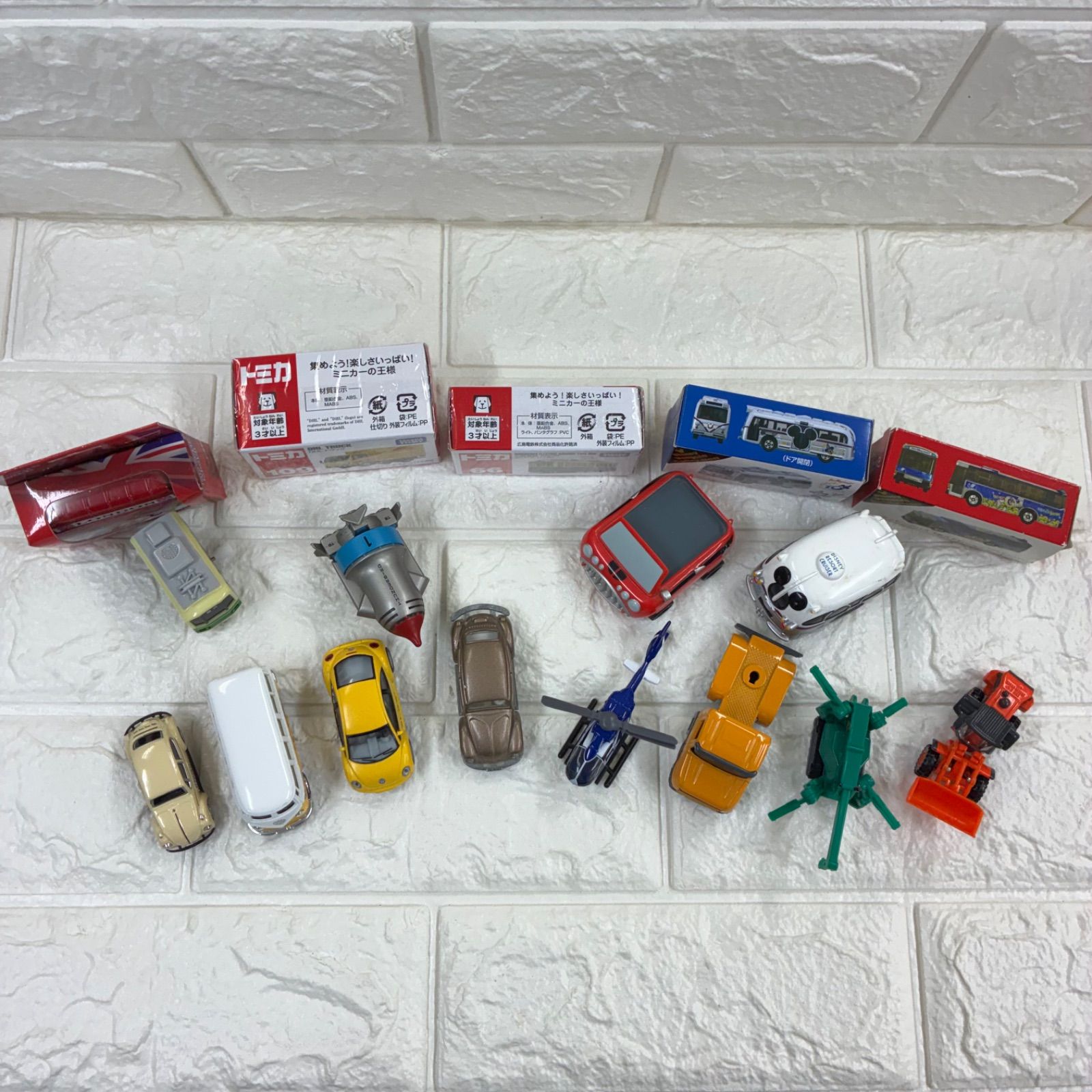 トミカ など まとめ売り ロンドンバス 広島電鉄 ディズニー - メルカリ