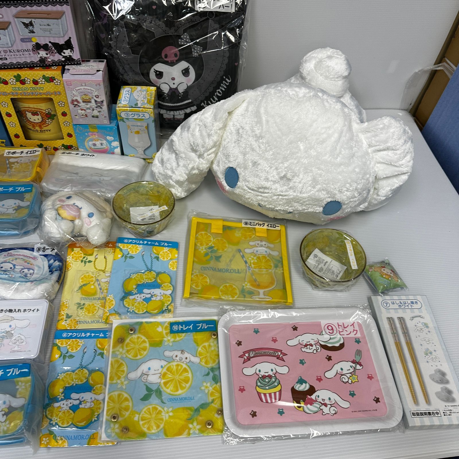 サンリオ ぬいぐるみ クッション グッズ 24点 まとめ売り △サンリオ ぬいぐるみ クッション 他 グッズ 大量まとめ 中古品