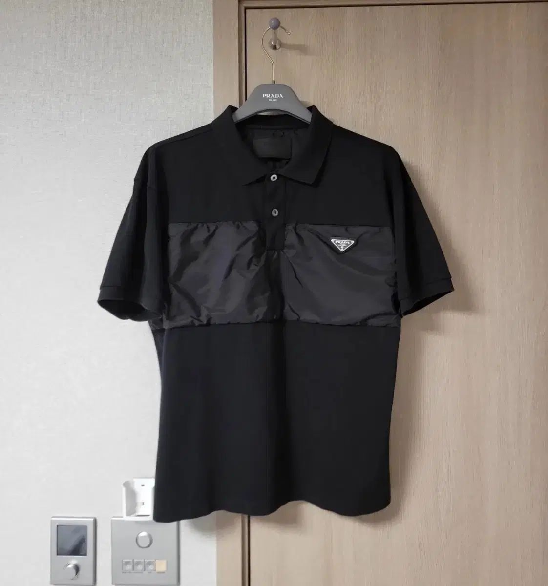 プラダ リナイロン ポケット 半袖 カラーTシャツ
