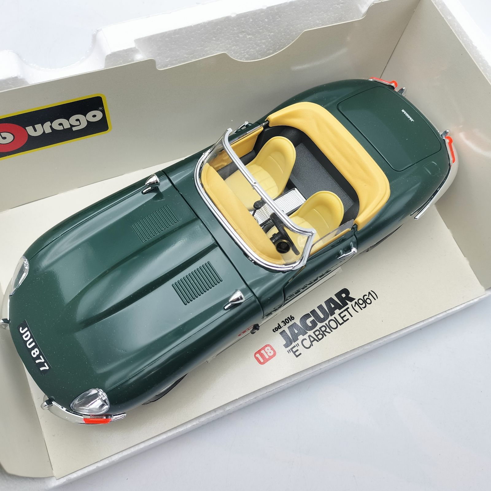 Bburago】ブラーゴ 1/18 ジャガー Eタイプ カブリオレ 1961 グリーン