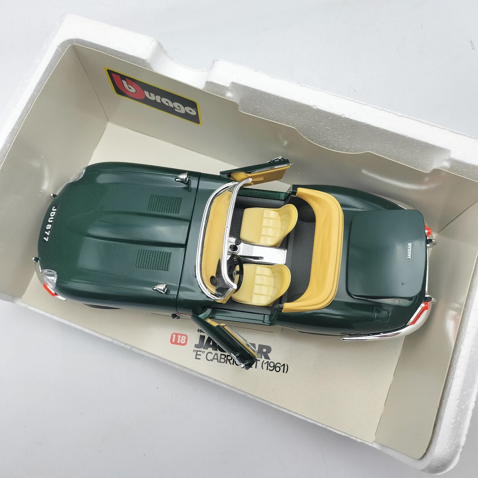 Bburago】ブラーゴ 1/18 ジャガー Eタイプ カブリオレ 1961 グリーン