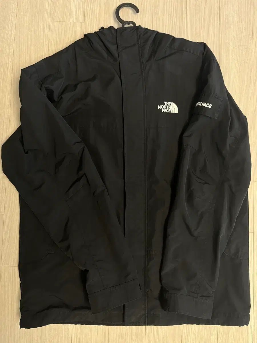 THE NORTH FACE ザノースフェイス ブラック ウィンドブレーカー XL 105