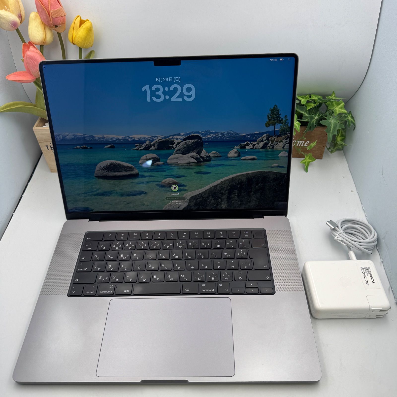 【高性能】MacBook Pro 16インチ M1 Max/32GB/1TB JISキーボード