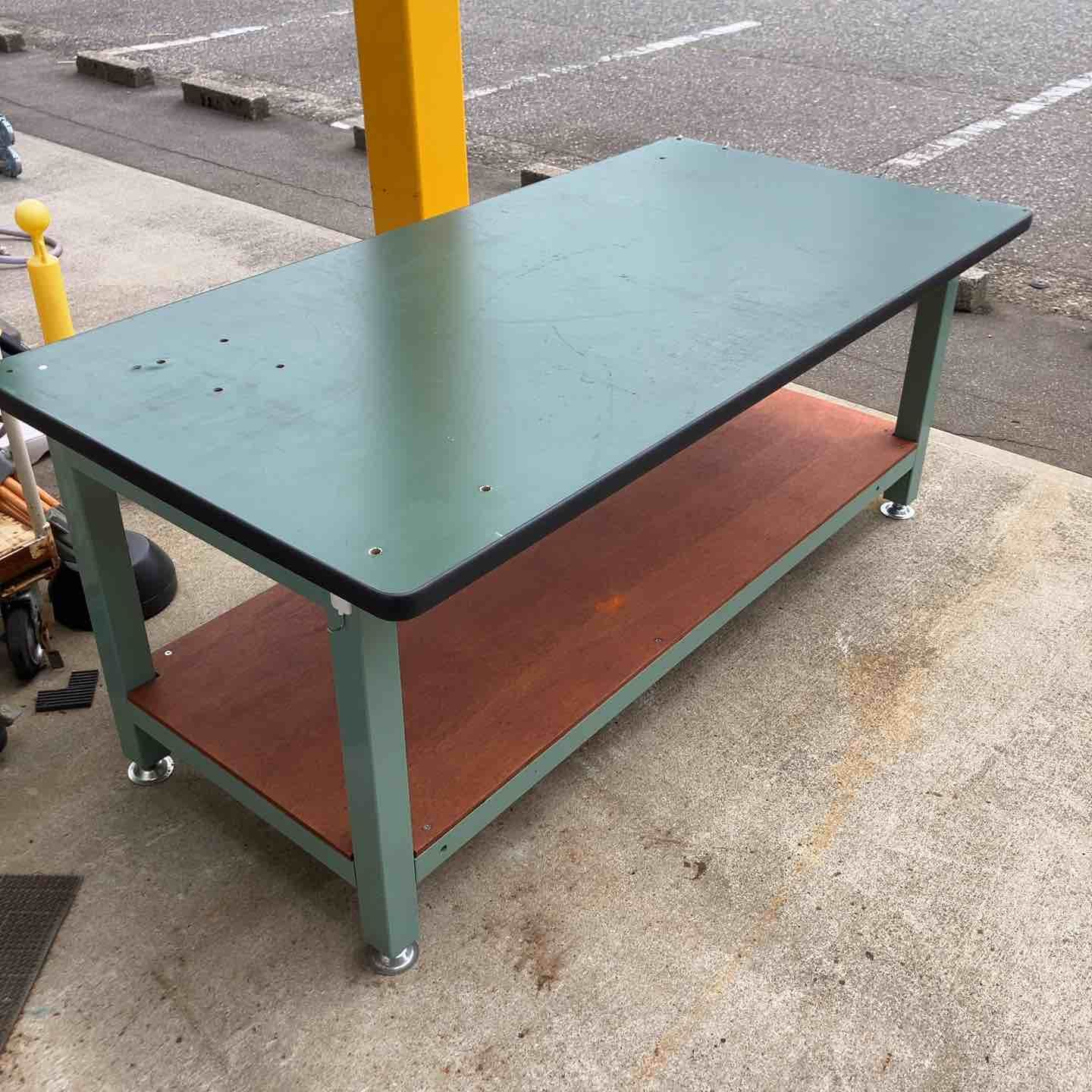 店頭引取歓迎！【中古品】重荷重作業台（3000kg）TW型 1800X900XH740 基本タイプ グリーン色　RTW-1809　店頭引取特典あり！◇アクトツール富山店◇外福