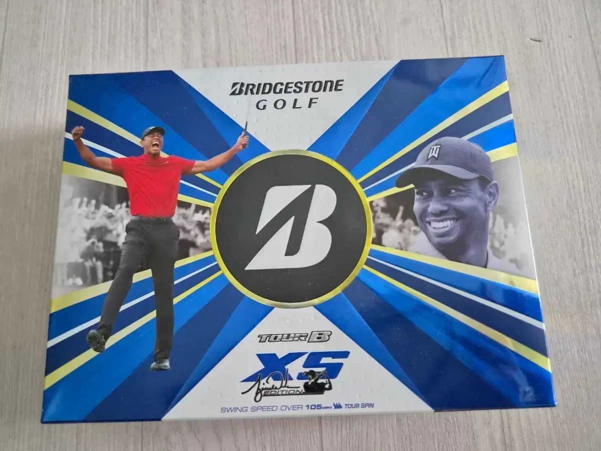 ブリヂストン（Bridgestone） TOUR B XS タイガー（Tiger Woods） エディション ゴルフボール 1ダース