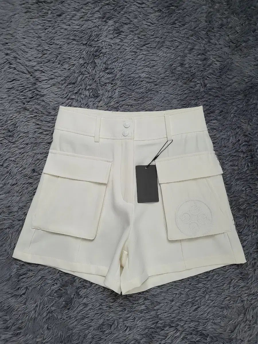 G/FORE ジーフォア ゴルフ レディース　ショートパンツ　ホワイト 当日配送) G FORE(ジーフォア) レディース ポケット ショート パンツ