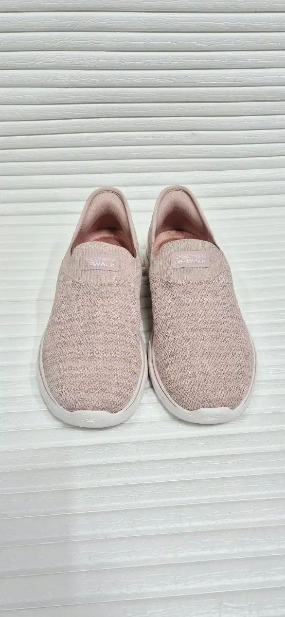 SKECHERS スケッチャーズ ゴーウォーク7 スリップIN 225サイズ