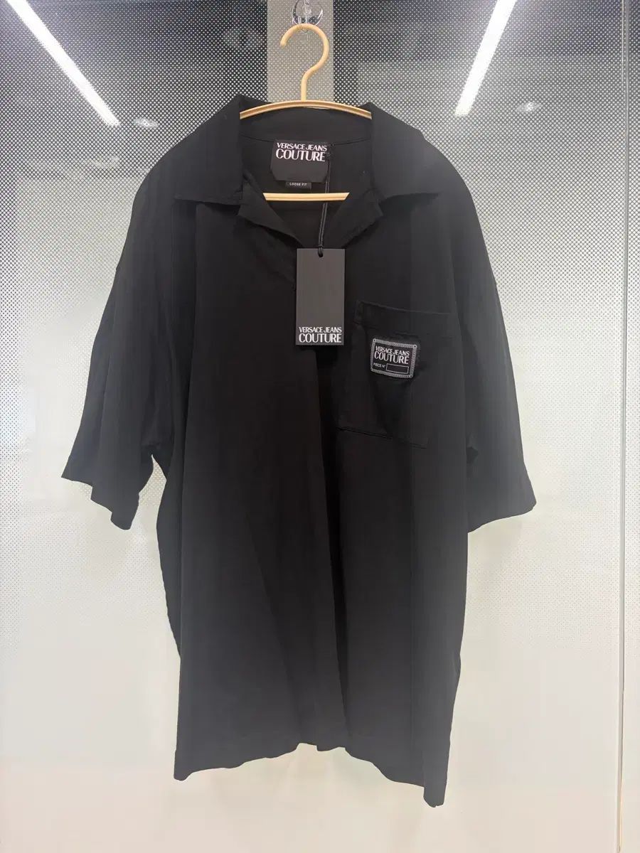 ヴェルサーチェ ジーンズ クチュール ブラック 半袖 カラーTシャツ