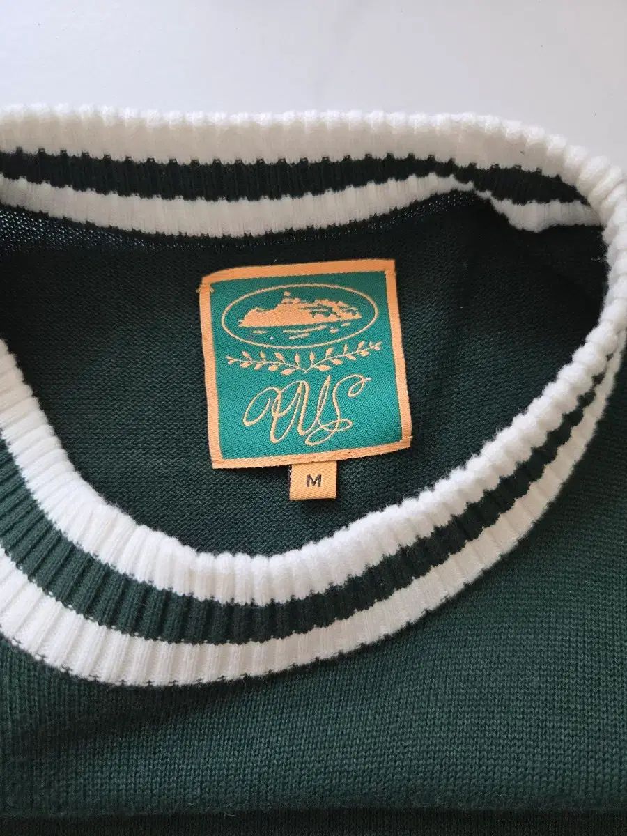 コーテイズ・ディラ ニット Tシャツ フォレスト グリーン M コーテイズ・ディラ ニット Tシャツ フォレスト グリーン M