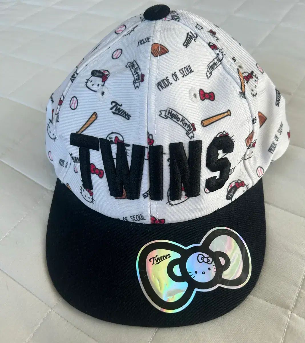 LG TWINS HELLO KITTY コラボ ウール 帽子