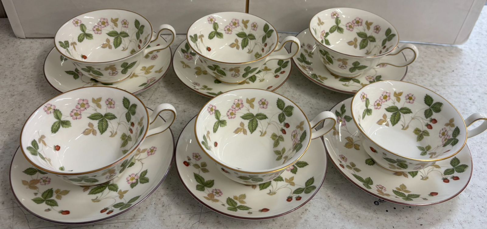 ★WEDGWOOD ウェッジウッド カップ＆ソーサー ワイルド・ストロベリー 6客セット