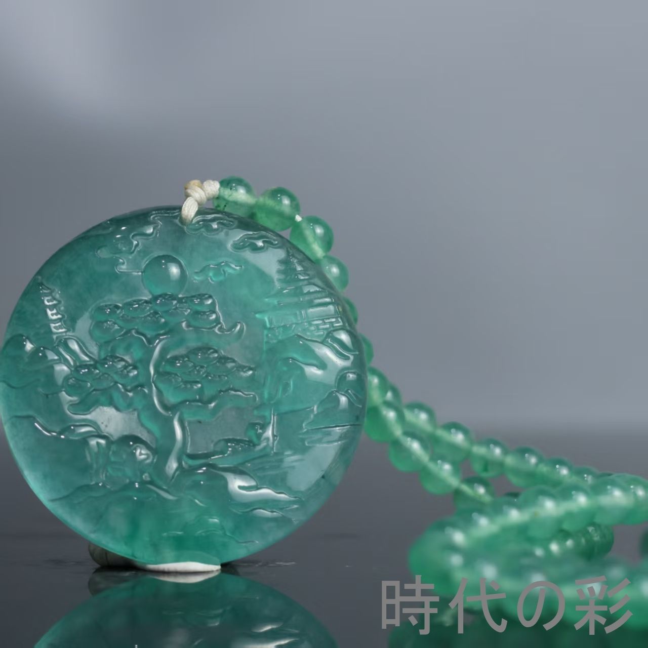 天然高氷種翡翠 山水図彫刻アート 長方形牌 縁起 中国美術品 贈答・収蔵・観賞用 超人気新品中国古美術 山水図 翡翠 ペンダント 高冰種 玉彫 氷透水潤