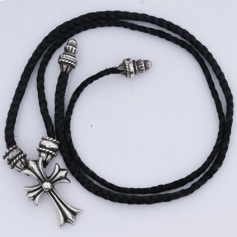 CHROME HEARTS クリンプトCHクロスペンダント スモール レザーブレイド