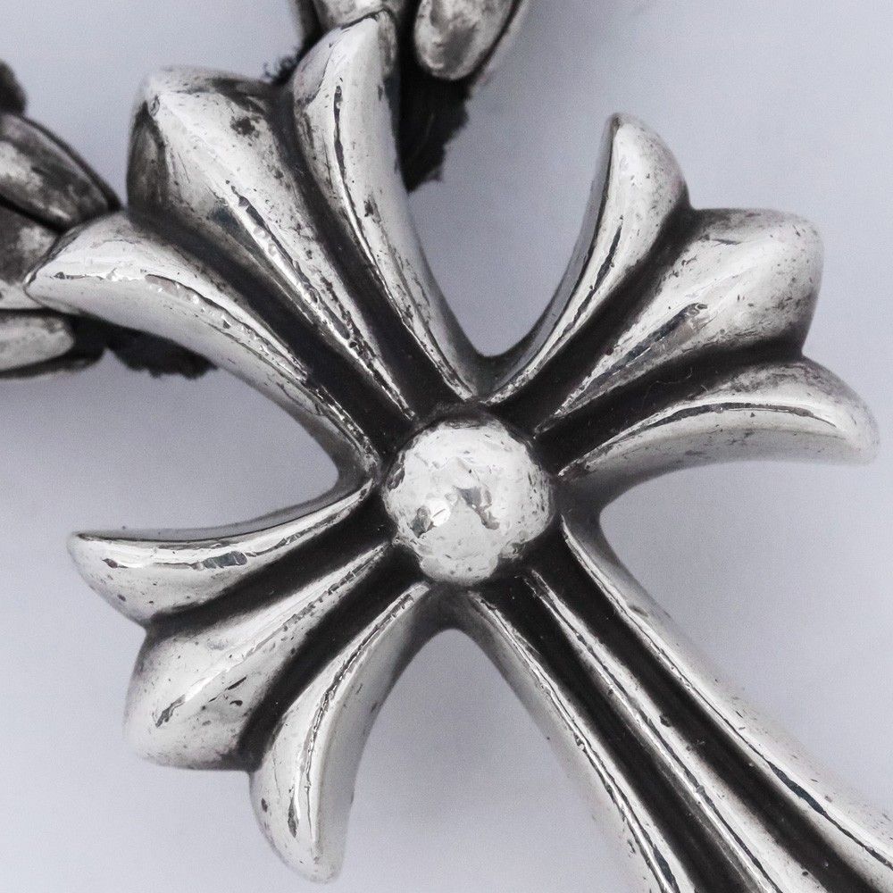 CHROME HEARTS クリンプトCHクロスペンダント スモール レザーブレイド