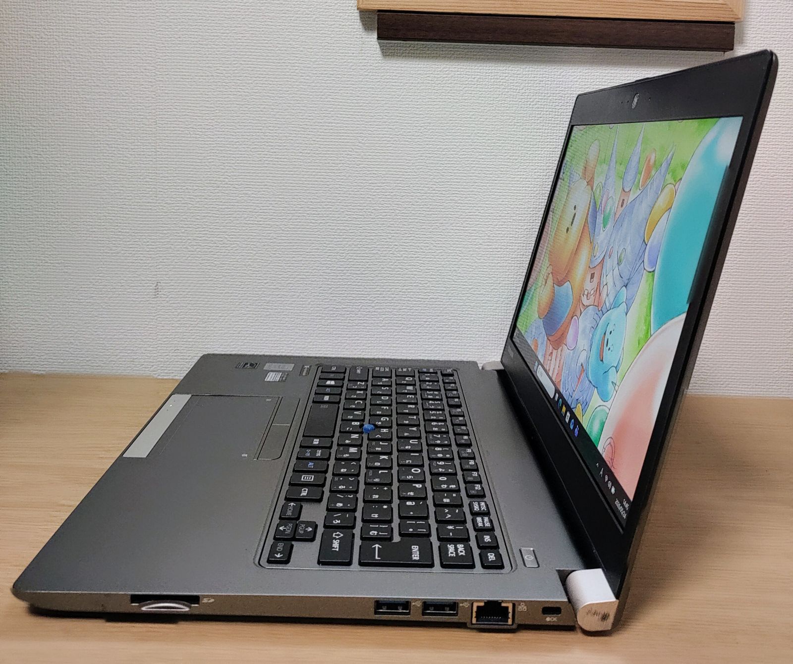 dynabook ノートパソコン Corei7 メモリ8GB SSD256GB 小型 フルHD