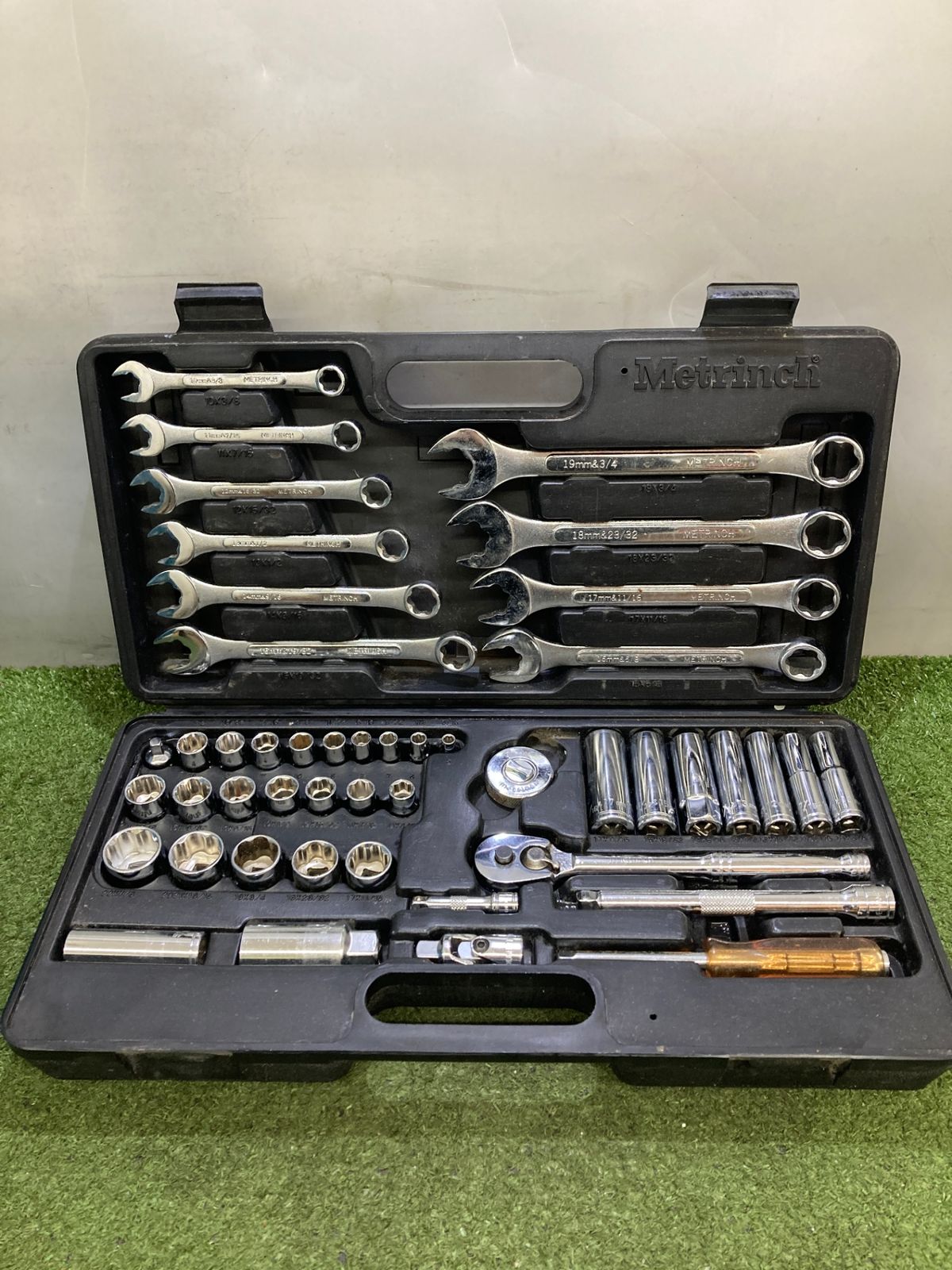 車用電装部品色々 処分詰め合わせ 新品中古混在 中古品】【0921】工具セット ITCNK21LPJ8N - メルカリ