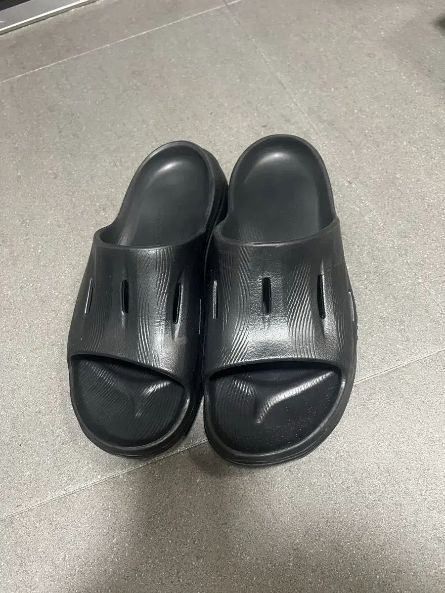 ホカ リカバリー スリッパ 290 ほぼ新品