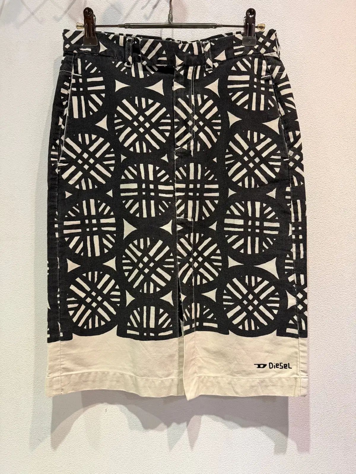 DIESEL ディーゼル スカート (27 Made In Morocco)