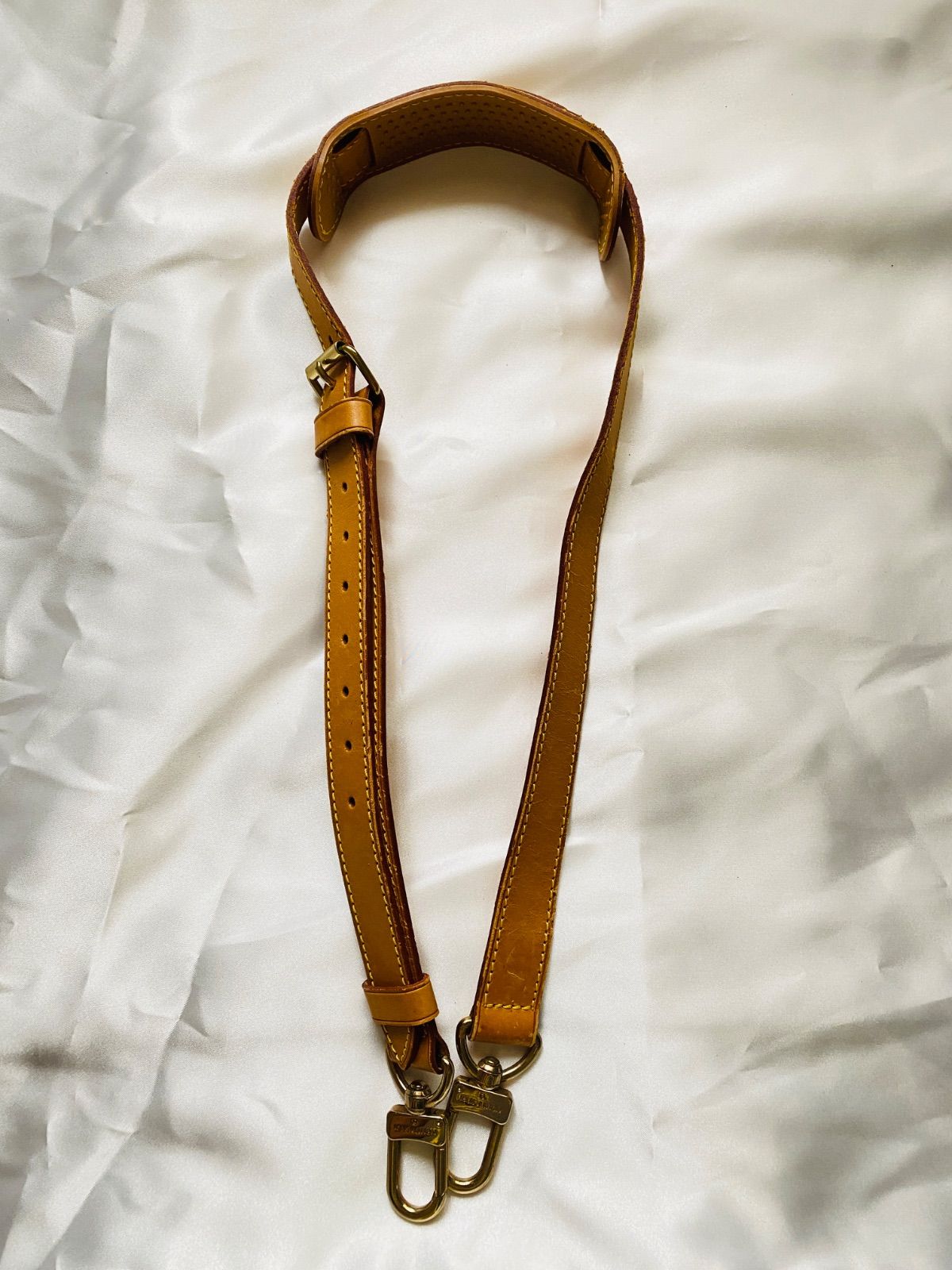 ルイヴィトン LV ショルダー ストラップ LOUIS VUITTON