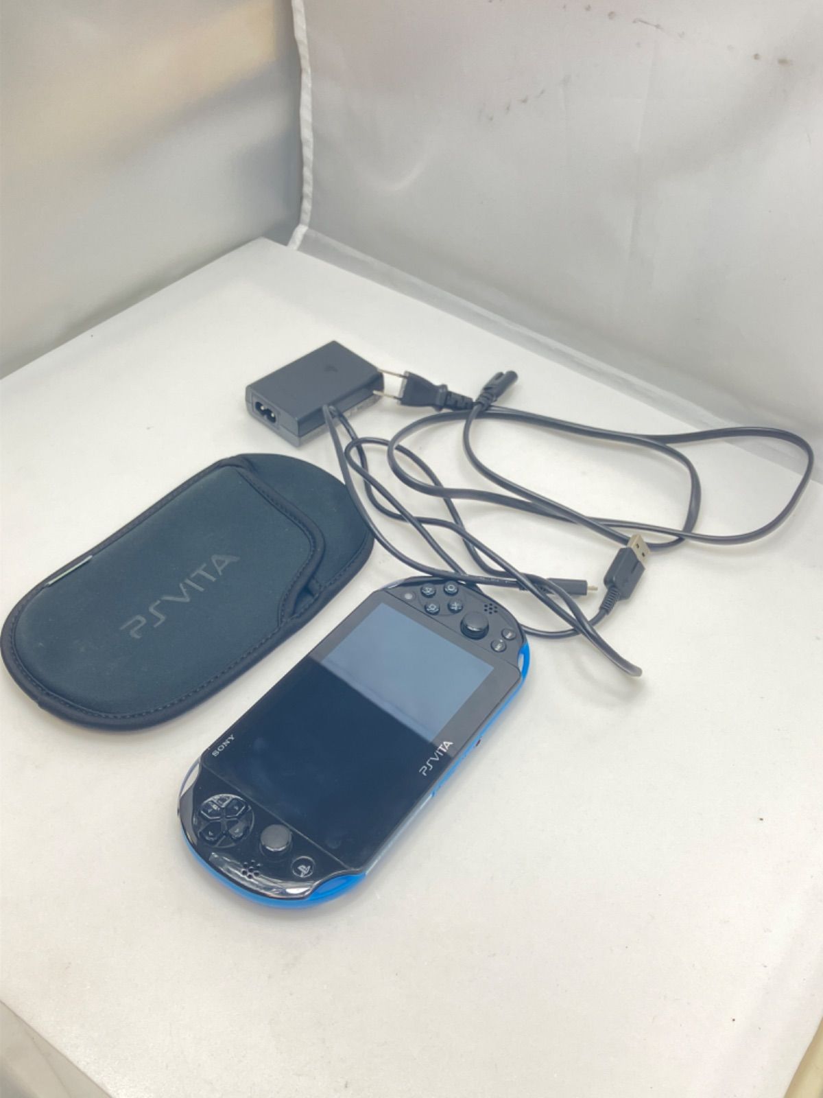 ☆ SONY ソニー PSVita ブラック/ブルー テレビゲーム 付属品付き