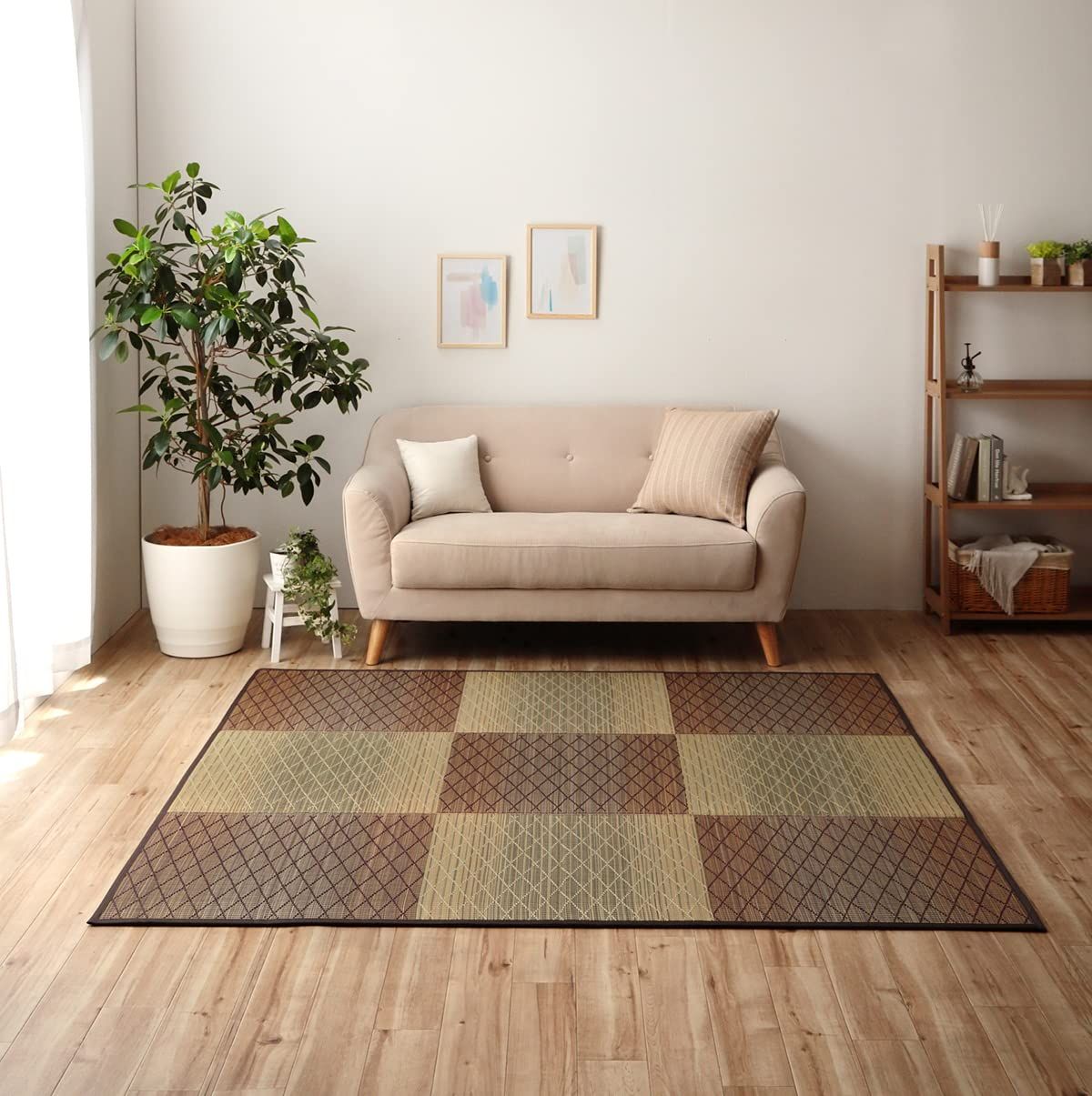 新品 イケヒコ い草 ラグ カーペット 畳 帖 正方形 FXダイヤ ブラウン 約190×190cm 幾何柄 湿度調整作用 抗菌防臭効果 クッション性 自然素材 お手入れ簡単 涼しい インテリア 節電 ＃1070810063203