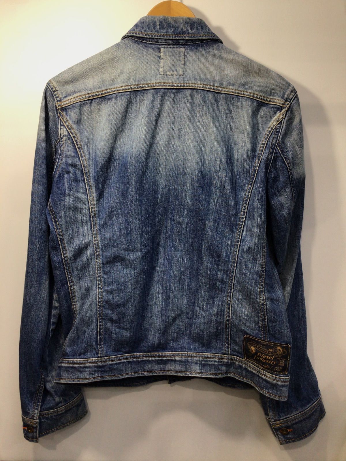 DIESEL デニムジャケット RN93243 CA25594 - メルカリ