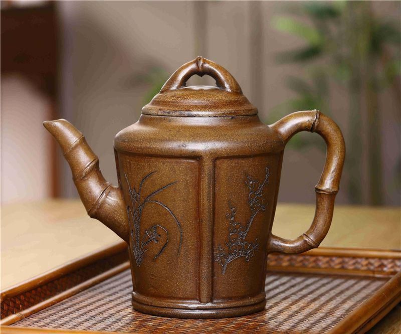 新品『中国茶器・梅蘭竹菊 茶壺 紫砂?　茶色・こげ茶色』中国茶文化・茶道