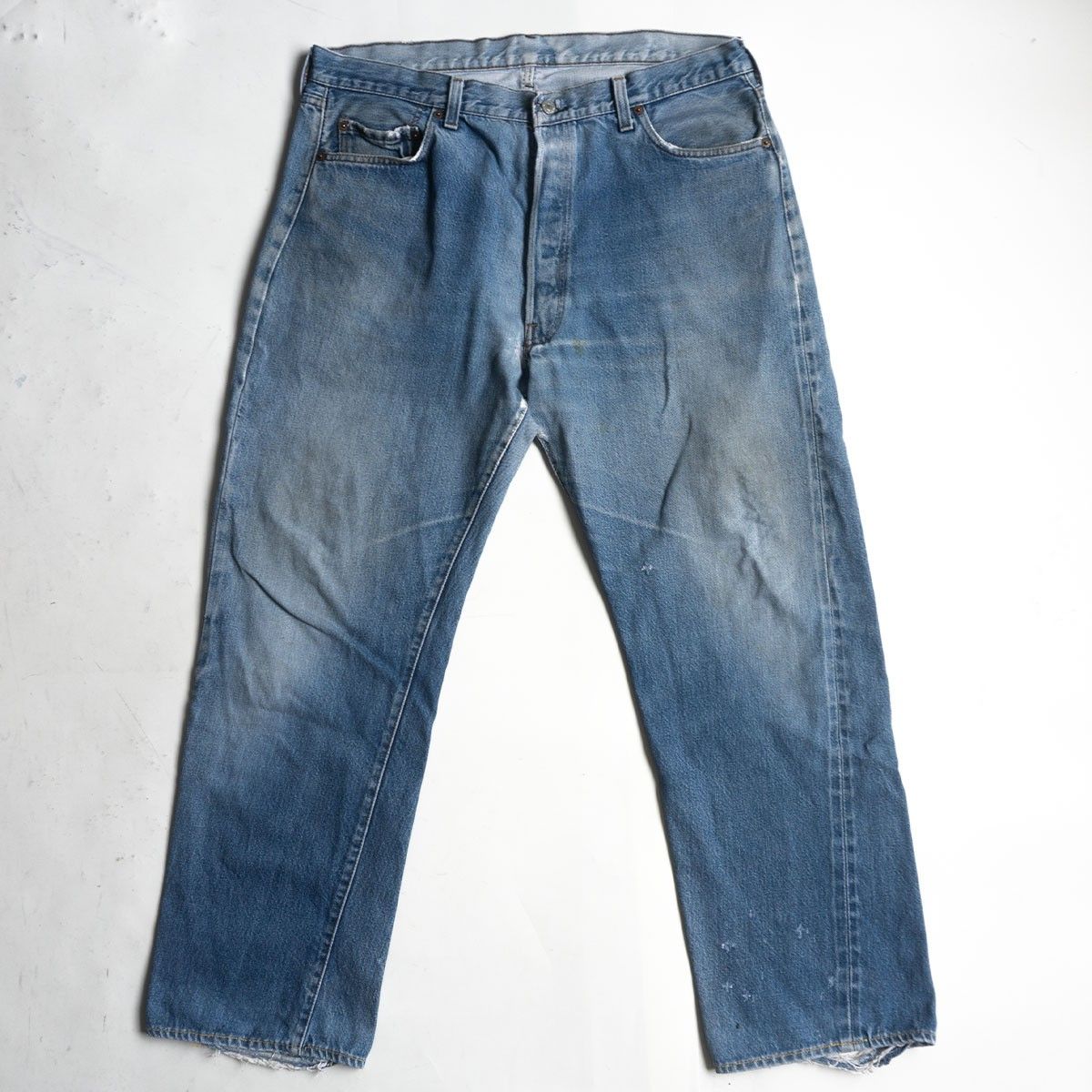 Levi's 501 裏ボタン524 赤耳　黒カン　USA製　80年代 雰囲気抜群/80s】 LEVI'S 【501 赤耳 デニムパンツ】 ボタン裏524 赤耳