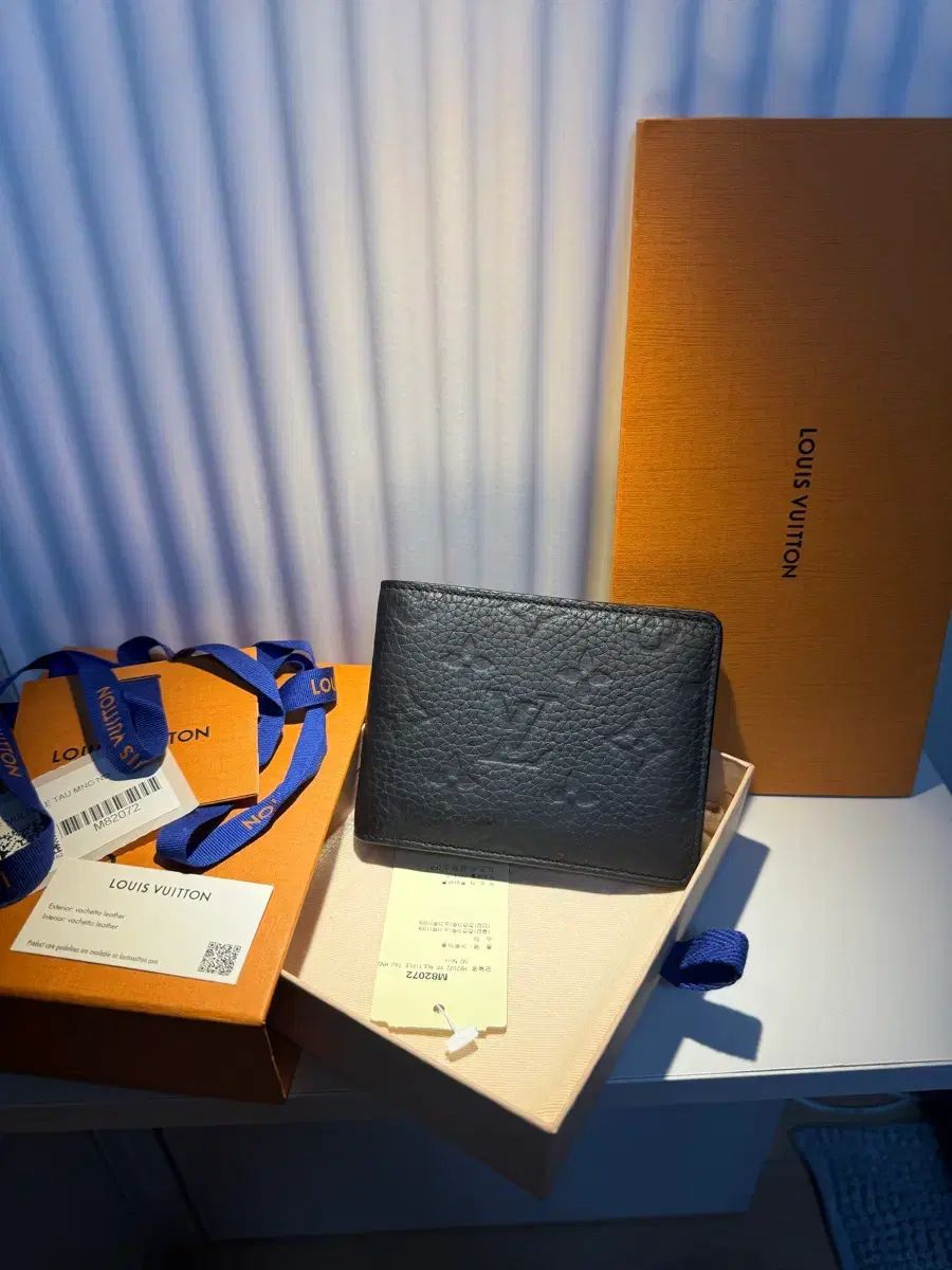 (ほぼ新品) Louis Vuitton ルイヴィトン モノグラム トゥー・ロワイヤル 二つ折り財布