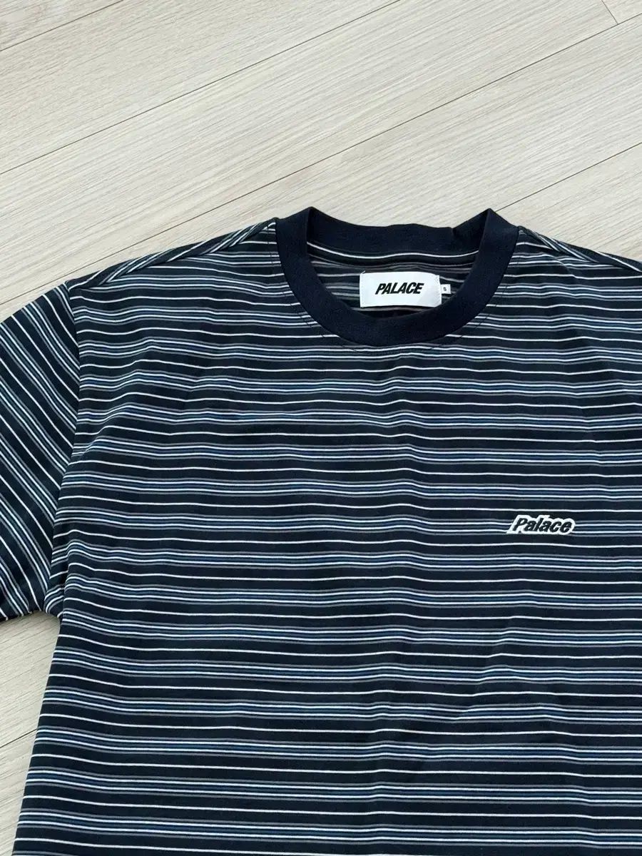 PALACE ストライプ 半袖 Tシャツ s