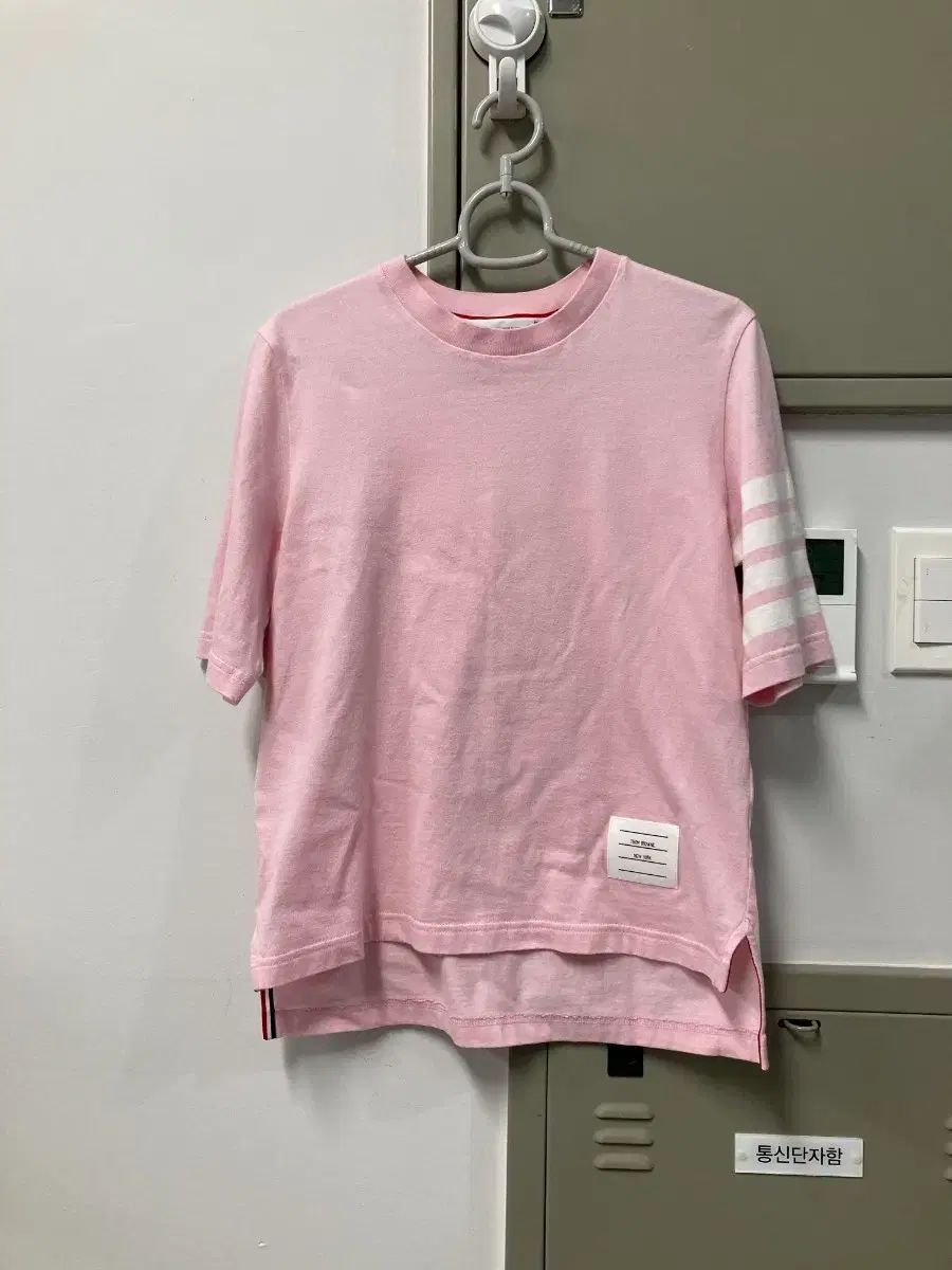 韓国国内ラベル トム・ブラウン レディース Tシャツ 40