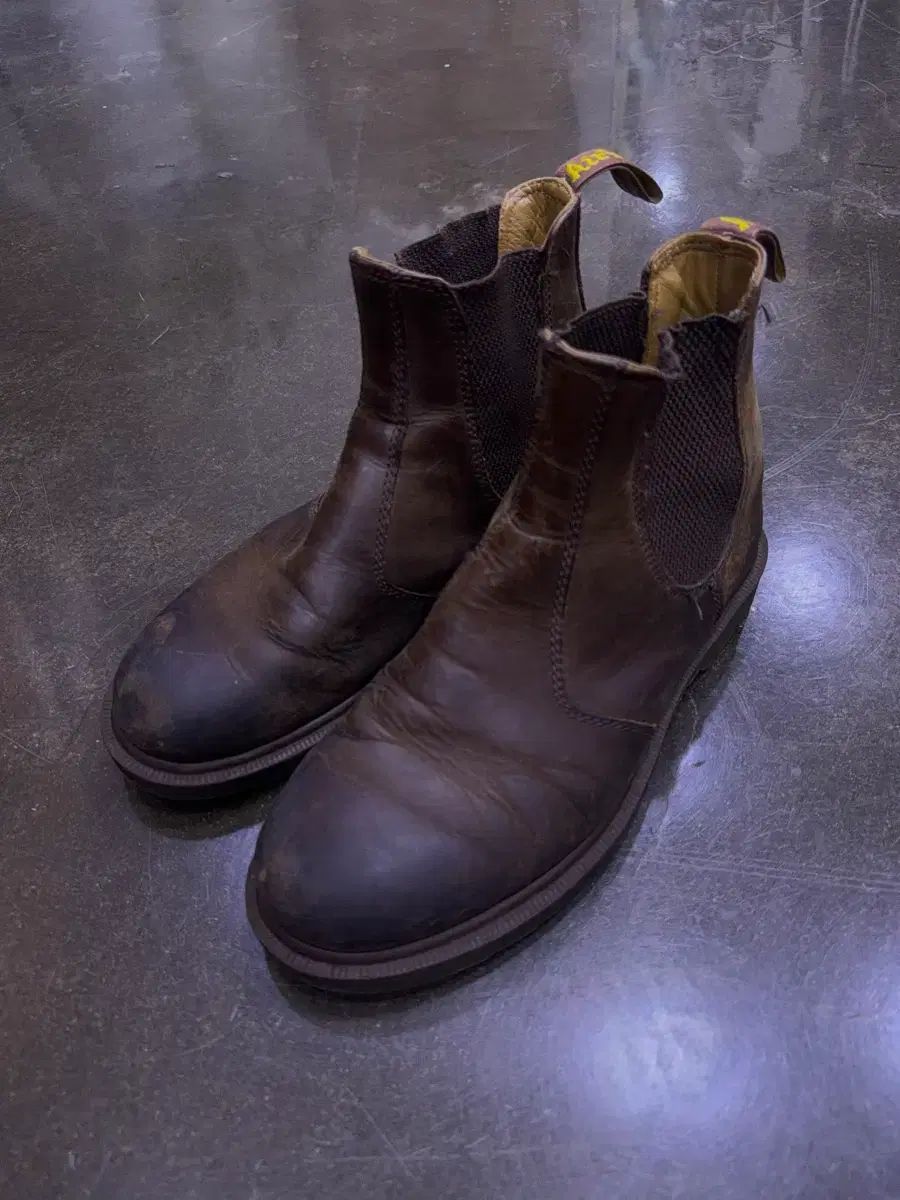 DR. MARTENS 2976 チェルシーブーツ ウォーカーブーツ Hot Sauce Crazy Ver. 270