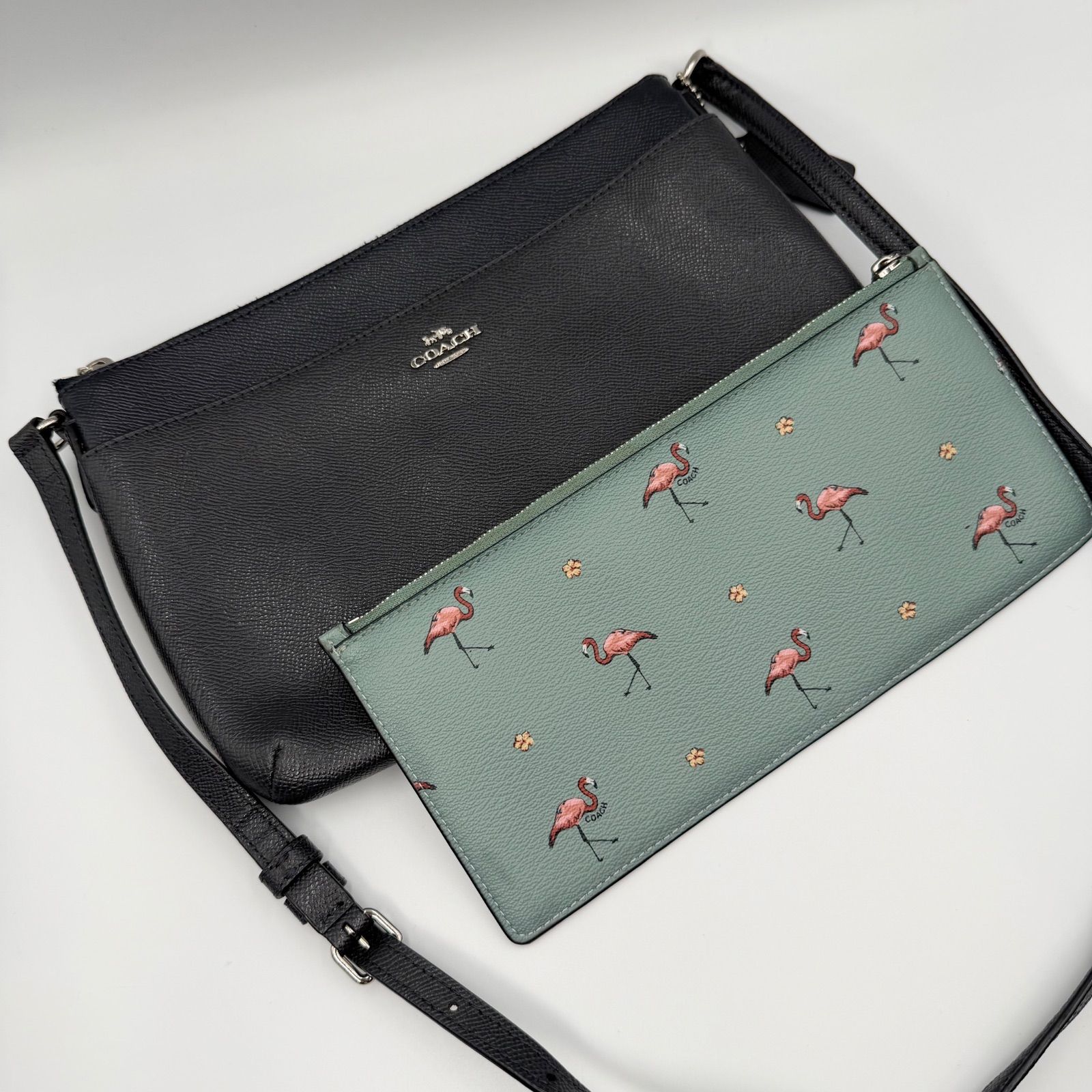美品 COACH コーチ ショルダーバッグ フラミンゴポーチ付き クロスボディ 黒