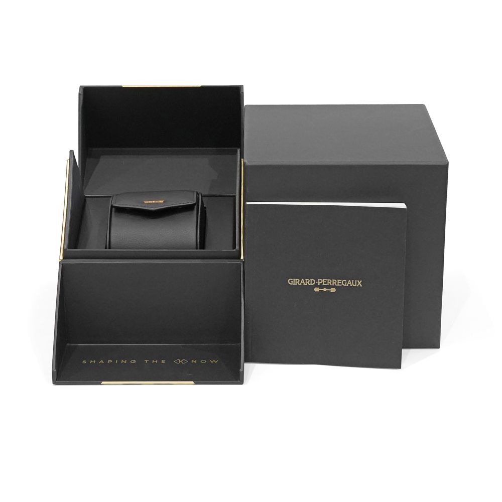 GIRARD-PERREGAUX ロレアート クロノグラフ 藍色 日本100本限定モデル Ref.81020-21-3311-1GM 中古品 メンズ 腕時計