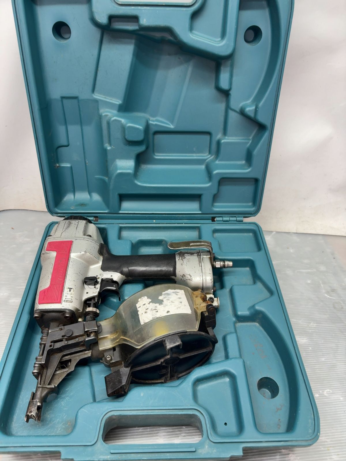 makita マキタ AN611 エア釘打 釘打ち機 32～65mm エア工具 エアーツール ケース付き