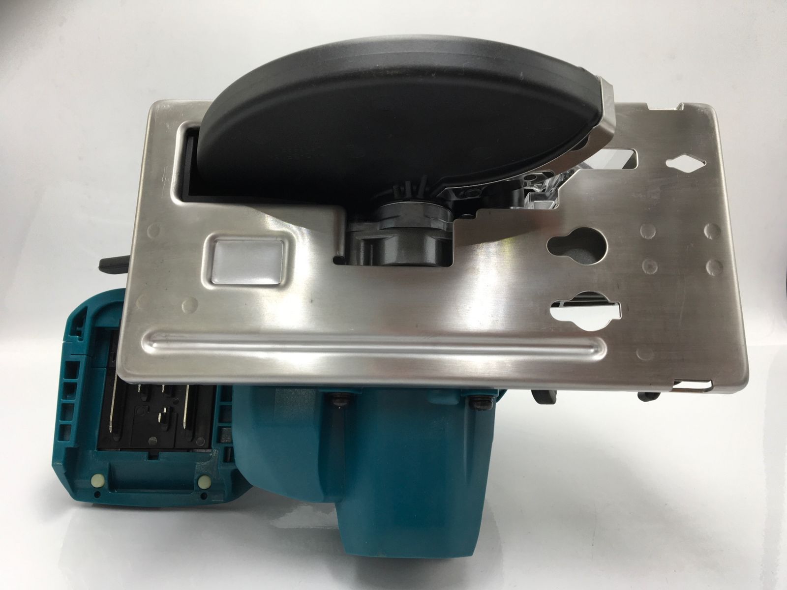 【未使用】Makita/マキタ CS004GZ ☆ 40V 150mm充電式チップソーカッタ 本体のみ DCホワイトメタルチップソー付 [IT_Z27P4][知立][M04]