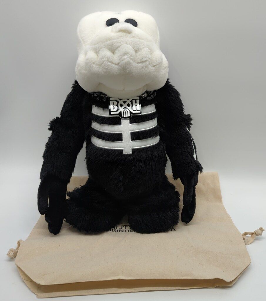 BOUNTY HUNTER SECRET BASE SKULL-KUN PLUSH DOLL