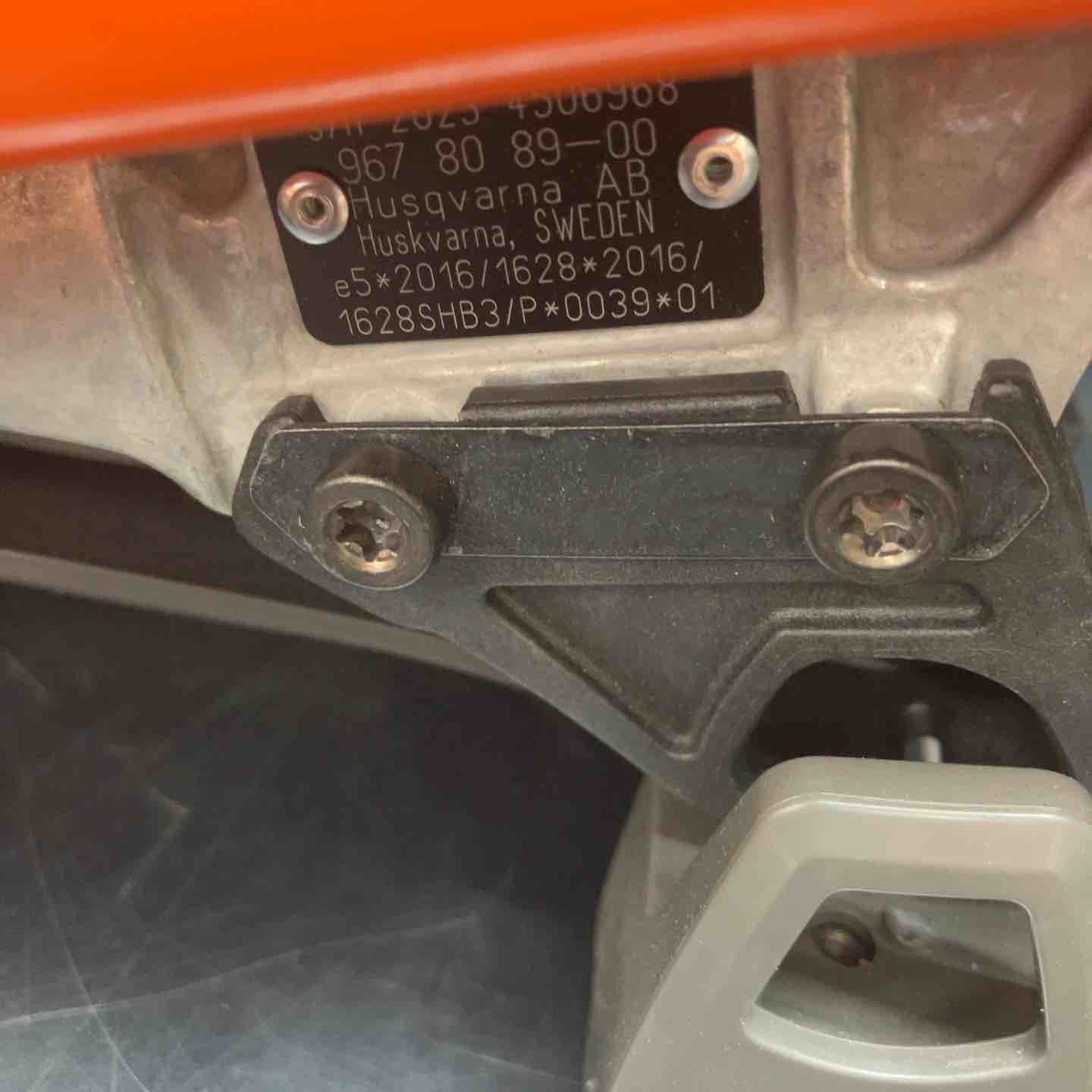 ハスクバーナ(Husqvarna) エンジンカッター K770【川越店】 ハスクバーナ(Husqvarna) エンジンカッター K770【川越店】