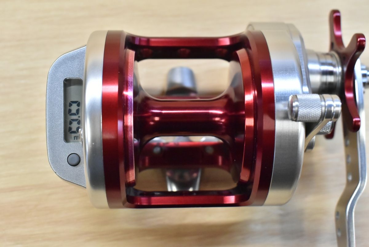 ダイワ 04 トーナメント 石鯛 Z40 カウンターリール 右 DAIWA