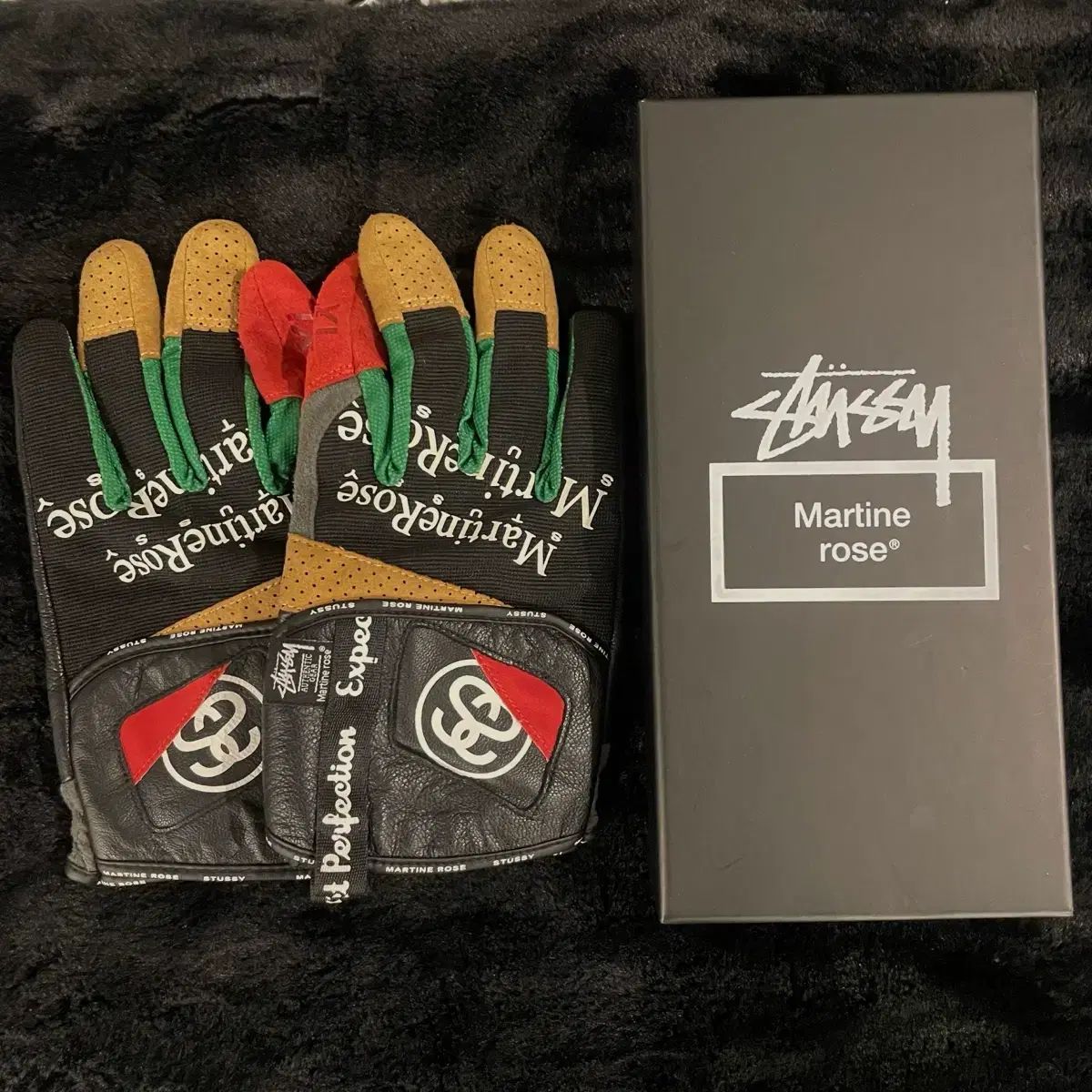 STU x Martine rose グローブ 27,922円