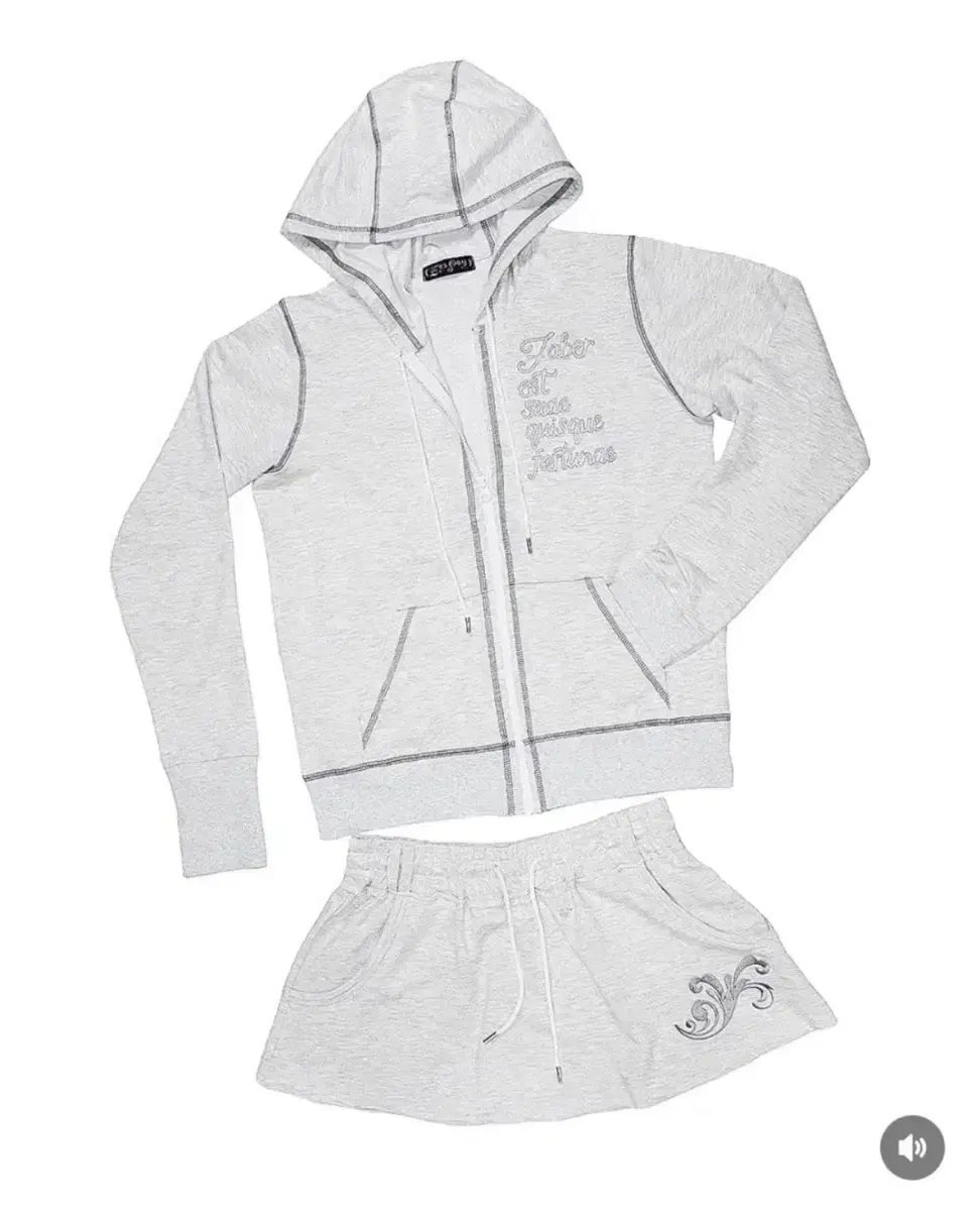 (タグ付き 新品)エッセイ セットアップ