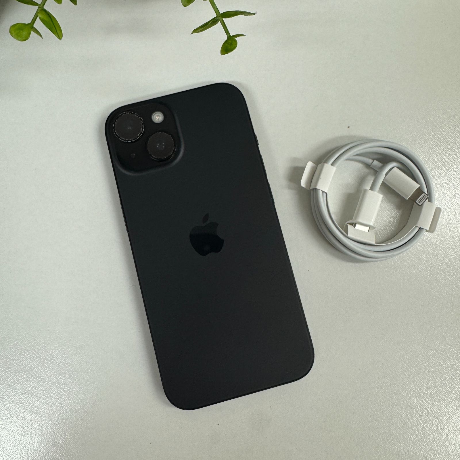 iPhone15 128GB ブラック国内版 SIMフリー 送料無料