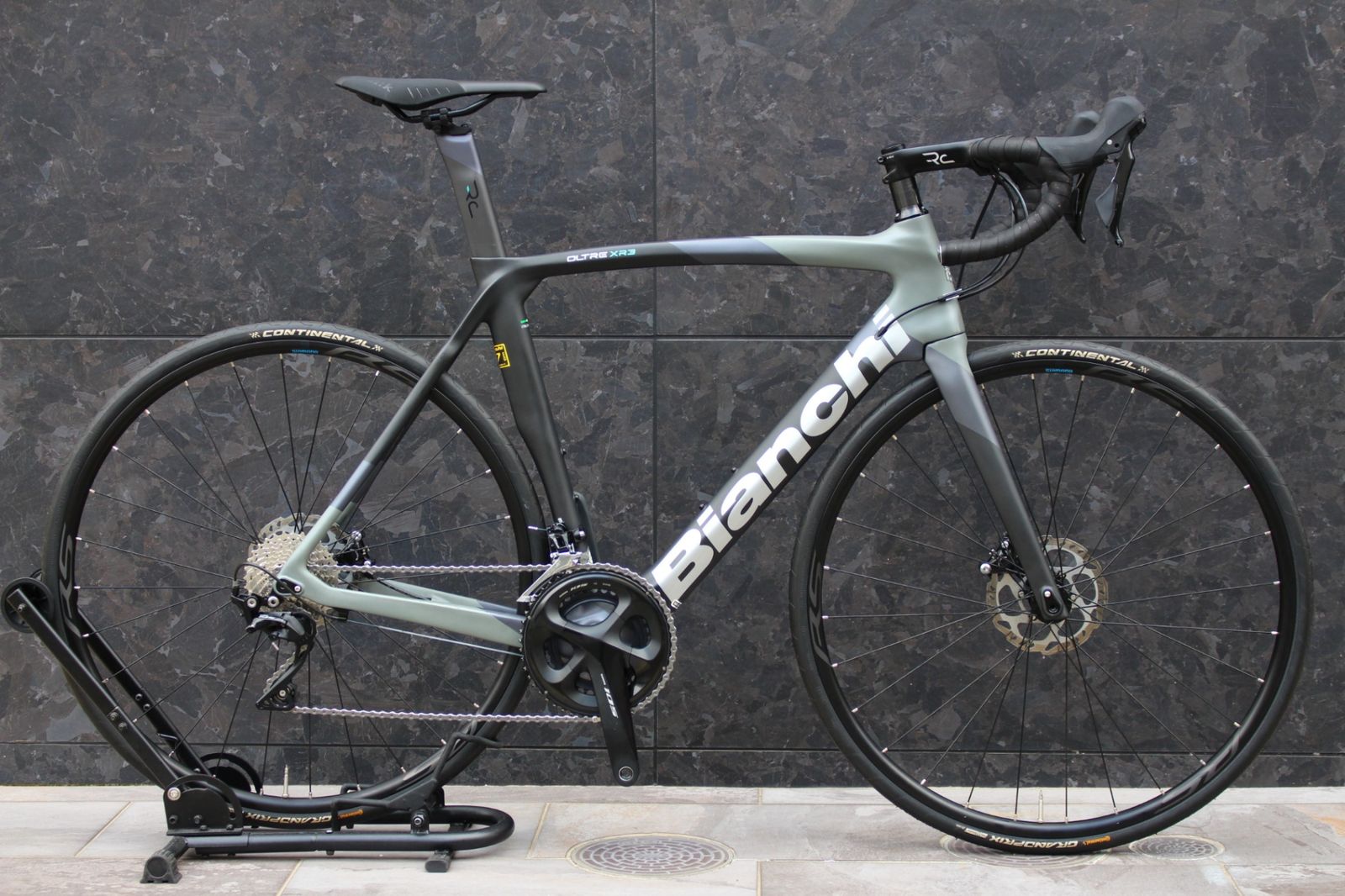 ビアンキ BIANCHI オルトレ OLTRE XR3 DISC 2023 57サイズ シマノ 105