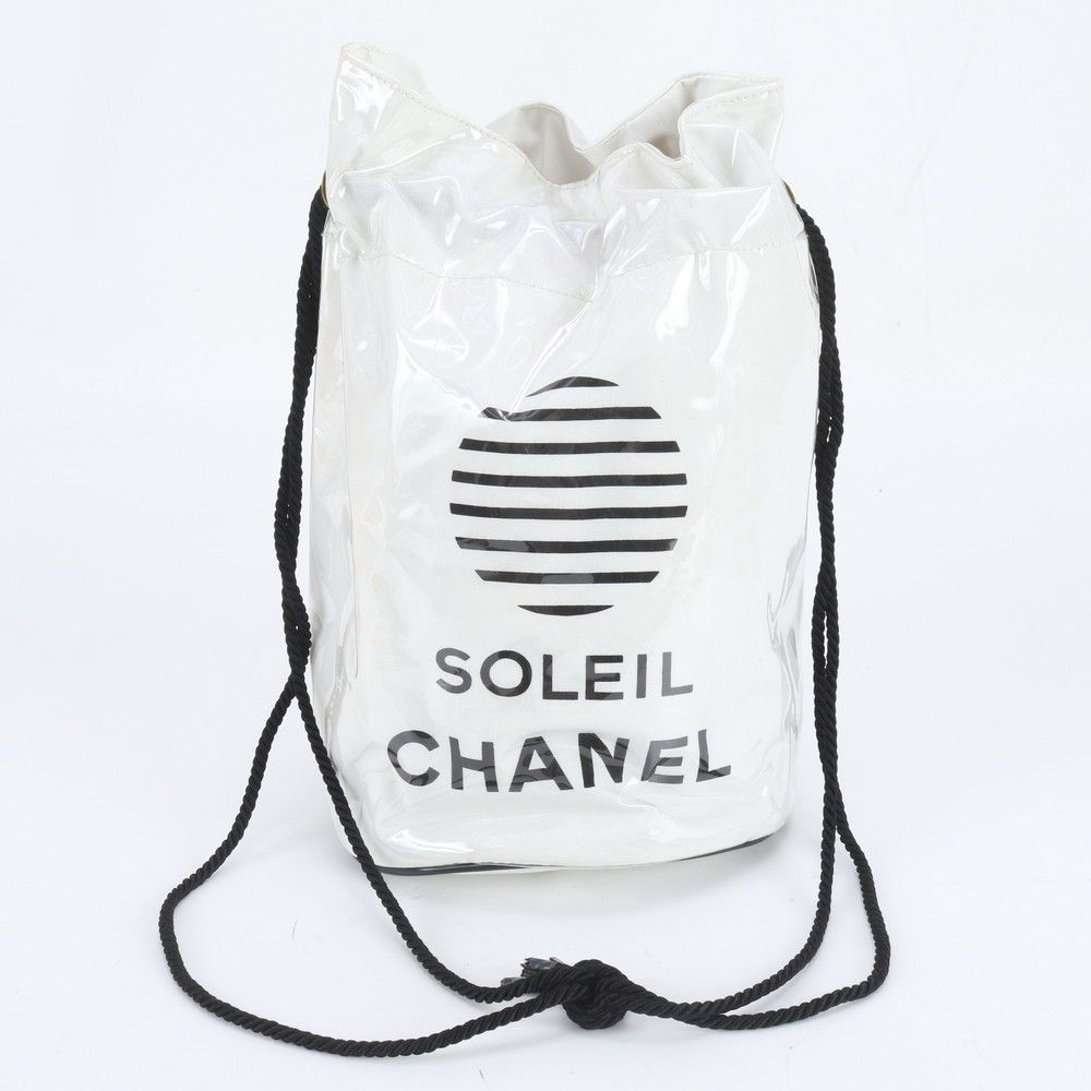 美品 シャネル SOLEIL ロゴ プールバッグ 巾着 型 ホワイト ショルダー 