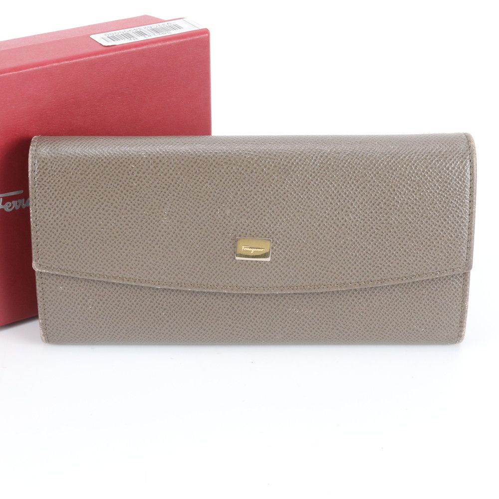 美品 サルヴァトーレフェラガモ 0719318 レザー 長財布 ウォレット 本革 ブラウン 茶色 ブランド レディース RNM DV14-5【中古】