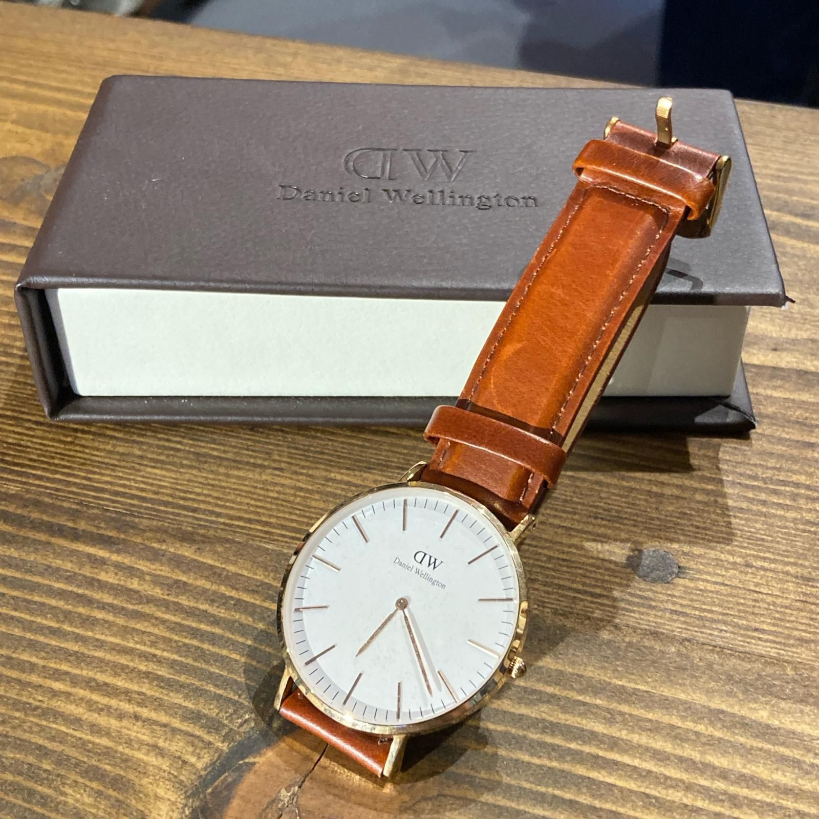 Daniel Wellington Classic 40mm 腕時計 箱付 電池交換済み 稼働品 