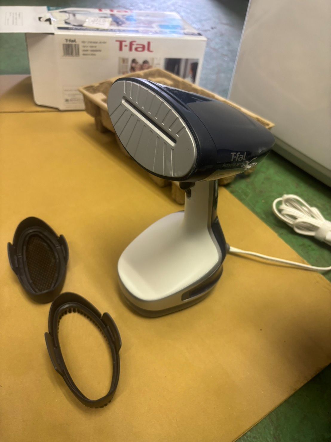 在庫処分！！！！T-fal アクセススチームプラス DT8100J0 衣類