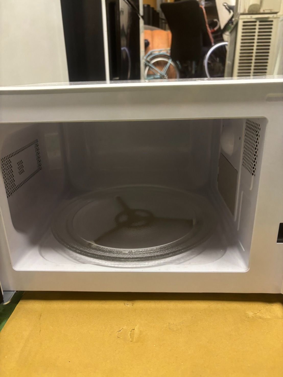 YUASA PRIMUS 電子レンジ PRE-680HFE4 単機能レンジ 電子レンジ PRE-680HFE4(W) 2025年製 [167] - メルカリ
