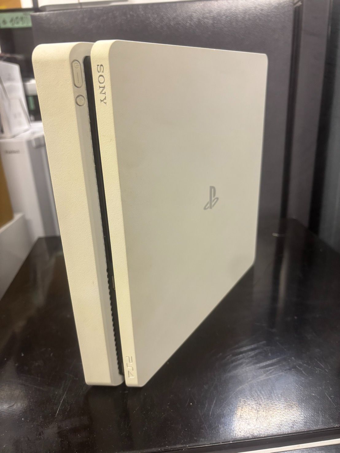 CUH-2100A [180]