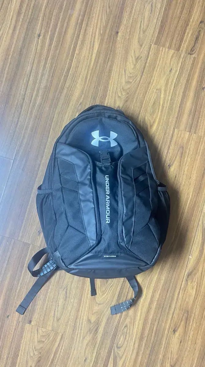 アンダーアーマー ストーム バックパック ブラック 7,386円